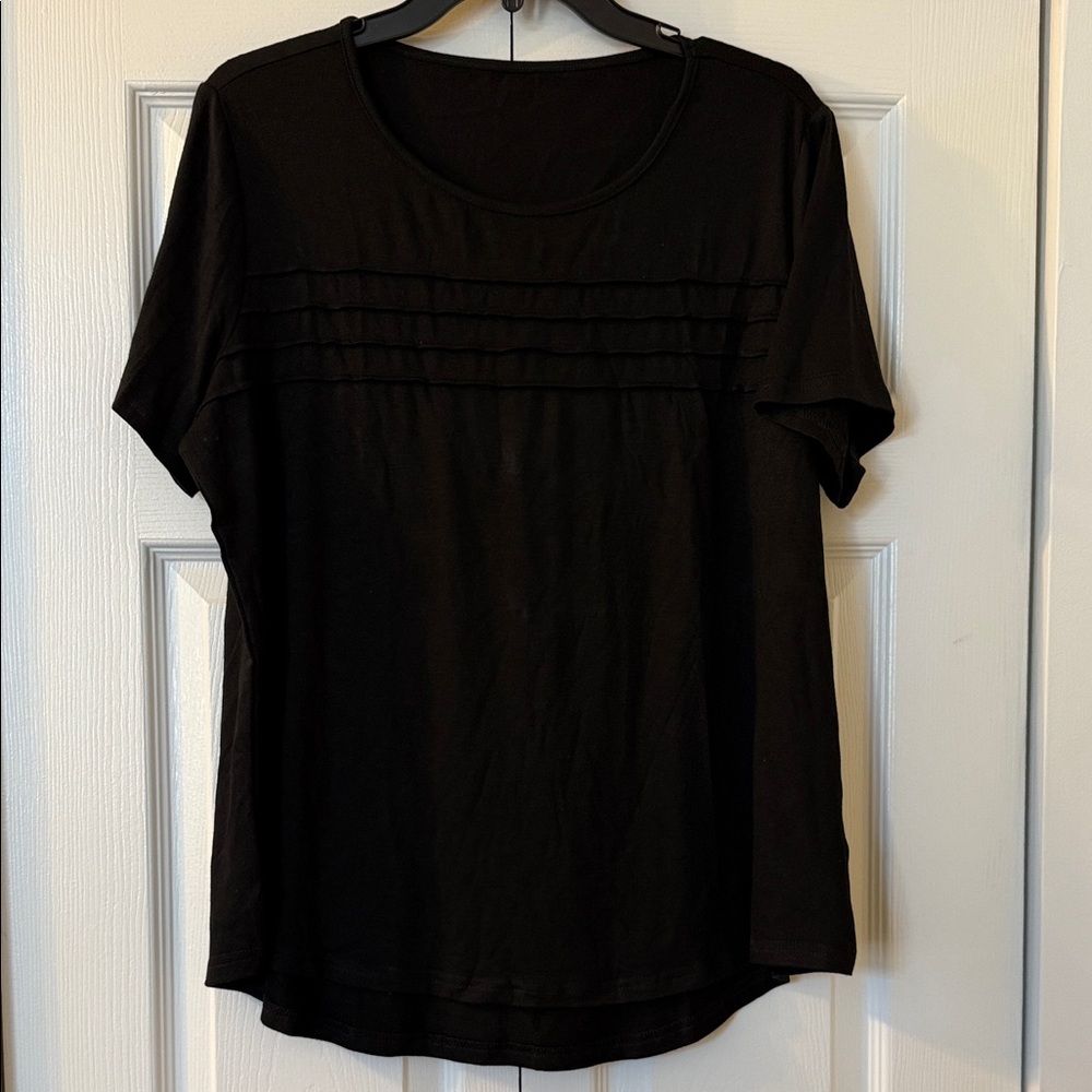 Black Women's Short Sleeve Top NEW XL
